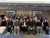 10座談会集合写真